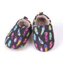 Load image into Gallery viewer, [simfamily]Kid Girls Boy First Walkers Soft Infant Toddler Shoes Cute Flower Soles Crib Shoes Footwear for Newborns baby shoes