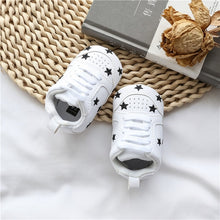 Load image into Gallery viewer, Baby Shoes Letter Printed Soft Bottom Footwear Heart-shaped 0-18M Newborn First Walker