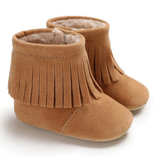 Load image into Gallery viewer, Winter Baby Shoes Infants Warm Boots Fur Wool First Walkers Booties Khaki Fringe Baby Boy Girl Boots Fur Newborns Toddlers