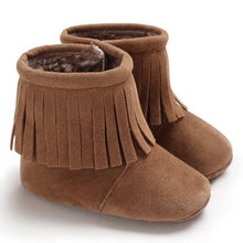 Load image into Gallery viewer, Winter Baby Shoes Infants Warm Boots Fur Wool First Walkers Booties Khaki Fringe Baby Boy Girl Boots Fur Newborns Toddlers