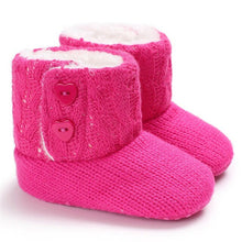 Load image into Gallery viewer, heart pattern Newborn Crochet Knitted Boots Winter Toddler Baby Girl Boy Wool Crib Fur Shoes Warm Booties Soft Sole bebe sapatos